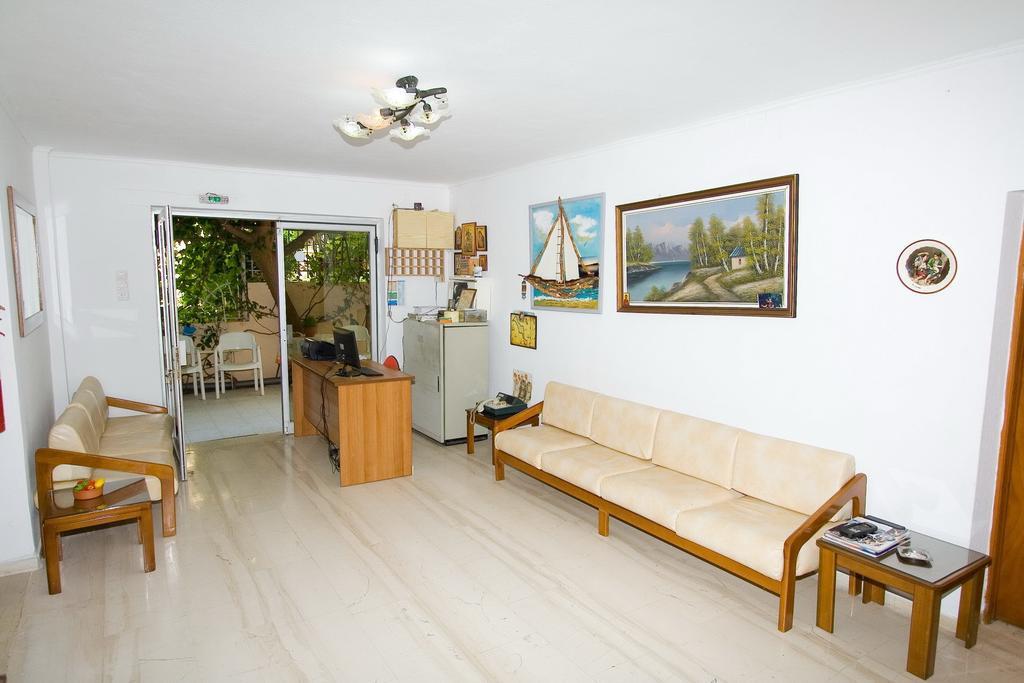 Valkaniotis Apartments Loutra Edipsou  Buitenkant foto