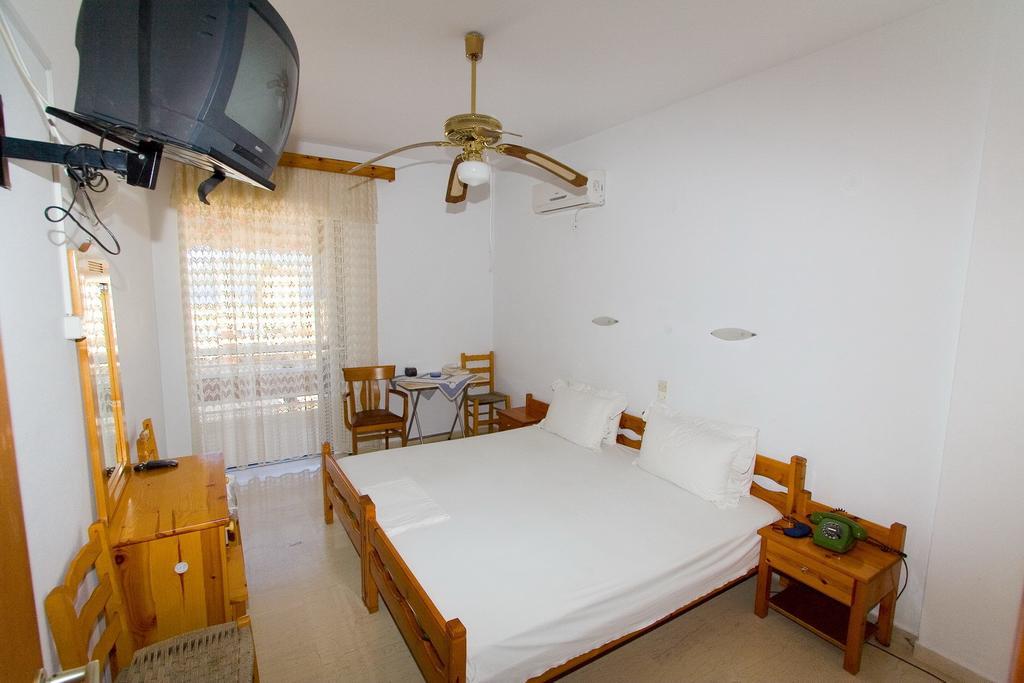 Valkaniotis Apartments Loutra Edipsou  Buitenkant foto
