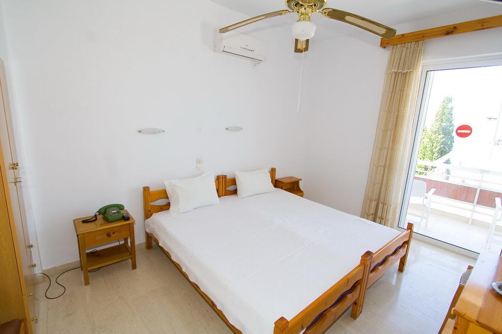 Valkaniotis Apartments Loutra Edipsou  Buitenkant foto